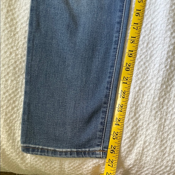 Old Navy Mid-Rise Power Slim Straight Jeans - Size 6 Short - Picture 2 of 6
